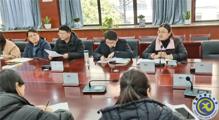 王瑞.jpg 王瑞.jpg