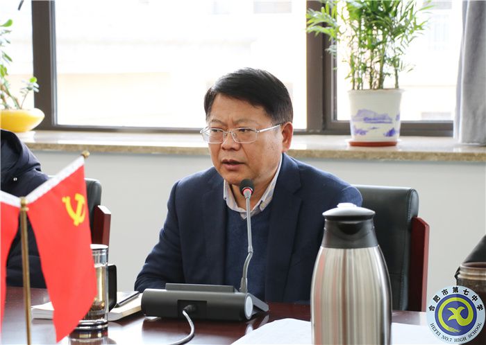 邓校.jpg 邓校.jpg