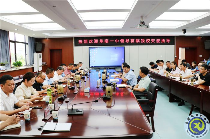 会场.jpg 会场.jpg