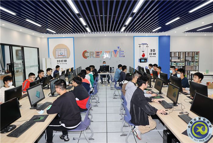 3D打印课程.jpg 3D打印课程.jpg