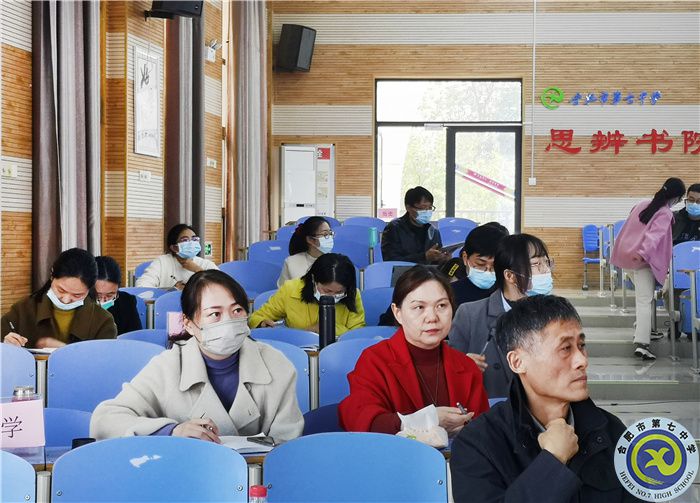 教师.jpg 教师.jpg