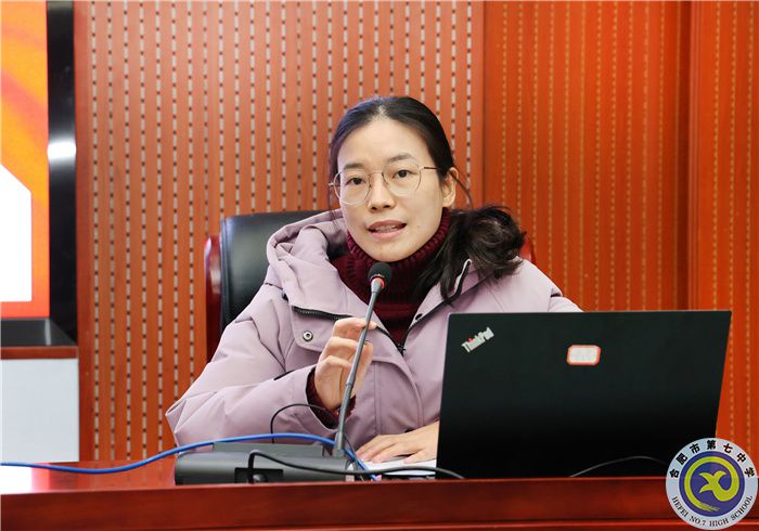 王亚琴.jpg 王亚琴.jpg