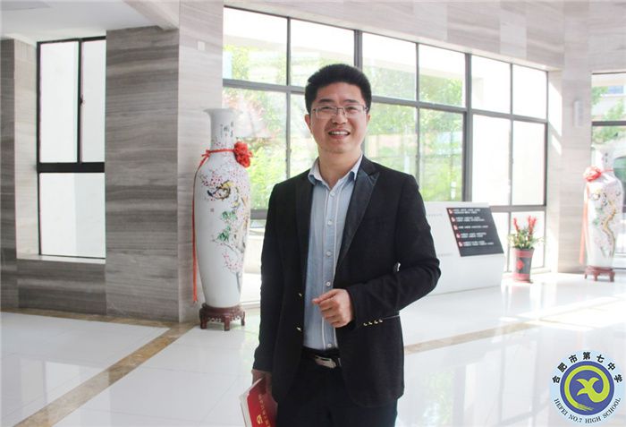 童有彩.jpg 童有彩.jpg