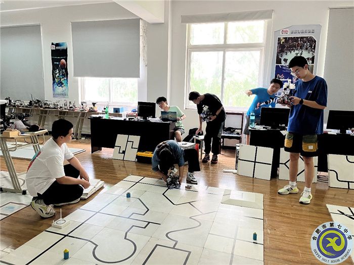 训练中2.jpg 训练中2.jpg