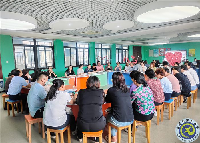 家长读书会3.jpg 家长读书会3.jpg