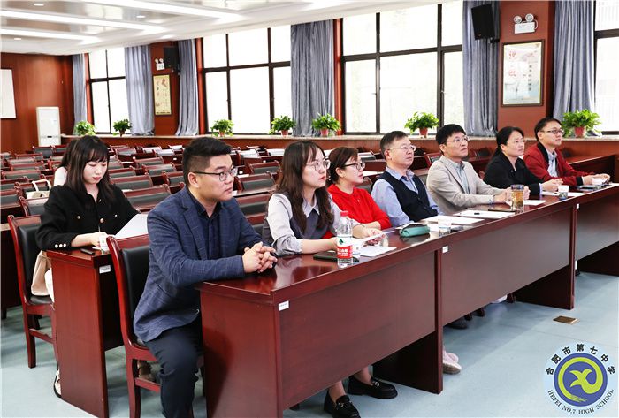 合肥七中举办理论微宣讲比赛(图1) 合肥七中举办理论微宣讲比赛(图1)