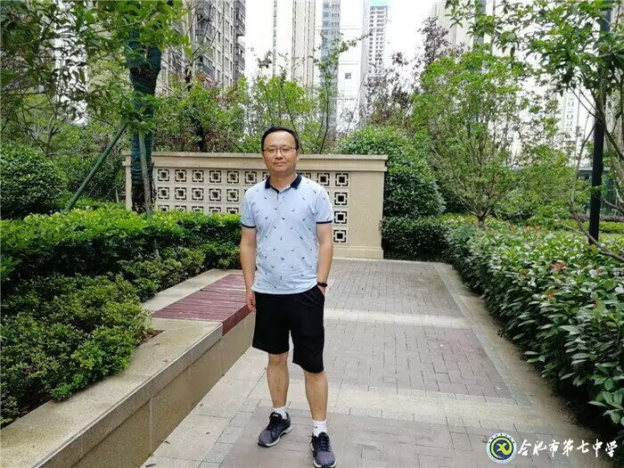 柏鹏飞.jpg 柏鹏飞.jpg