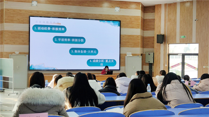 徐文静.jpg 徐文静.jpg