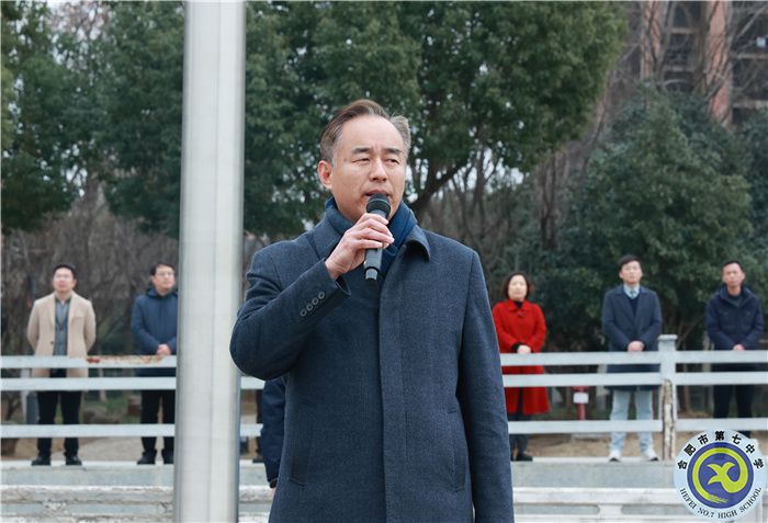 梁昌波.jpg 梁昌波.jpg