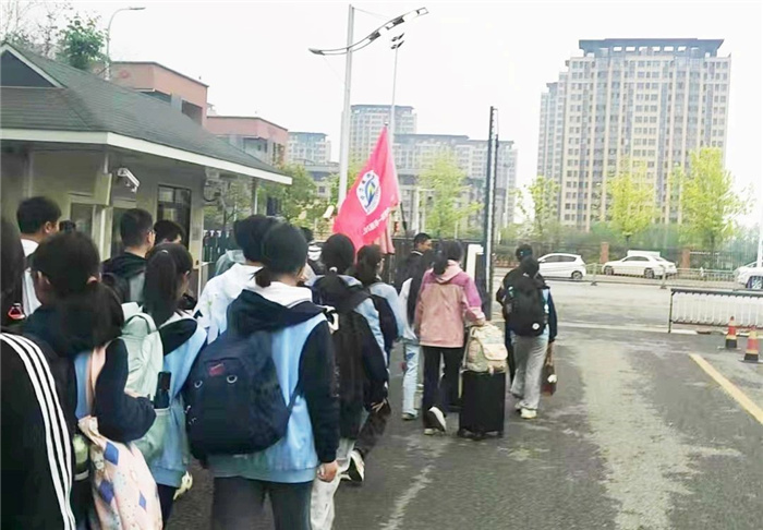 合肥七中高一年级研学活动纪实(一)(图1) 合肥七中高一年级研学活动纪实(一)(图1)