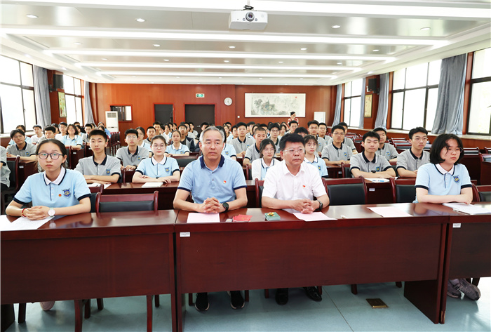 合肥七中2024年新团员入团仪式(图1)