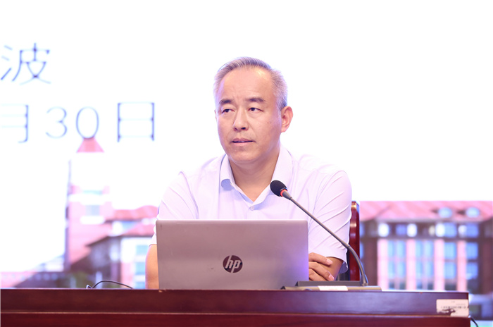 合肥七中召开2024-2025学年第一学期全体教职工大会(图6) 合肥七中召开2024-2025学年第一学期全体教职工大会(图6)