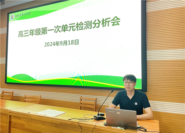 李雪峰.jpg 李雪峰.jpg