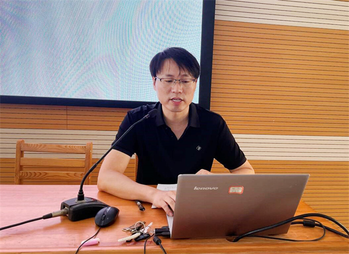 李雪峰.jpg 李雪峰.jpg