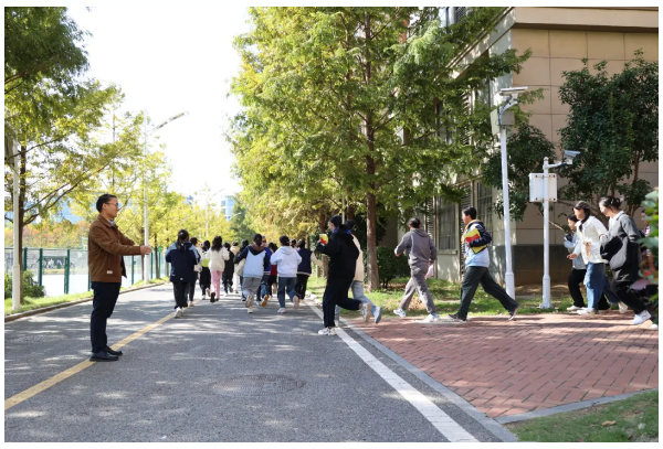 QQ截图20241101165509.png QQ截图20241101165509.png