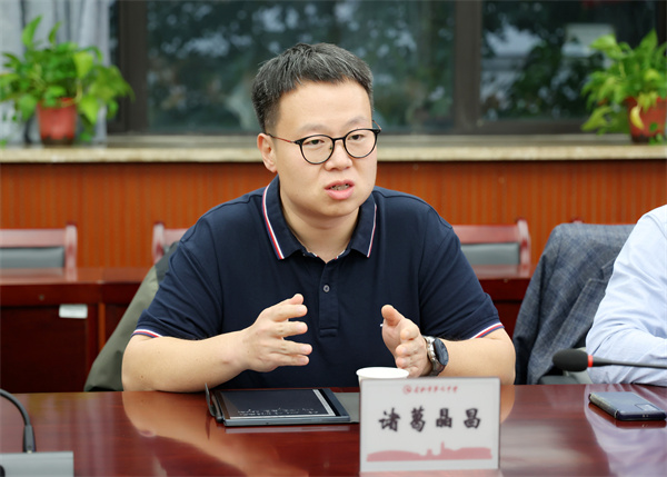 中国民航大学优质生源基地授牌仪式在合肥七中举行(图3) 中国民航大学优质生源基地授牌仪式在合肥七中举行(图3)