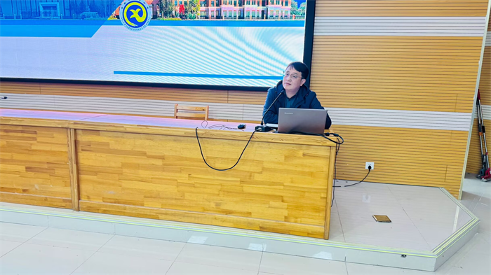 刘先群.png 刘先群.png