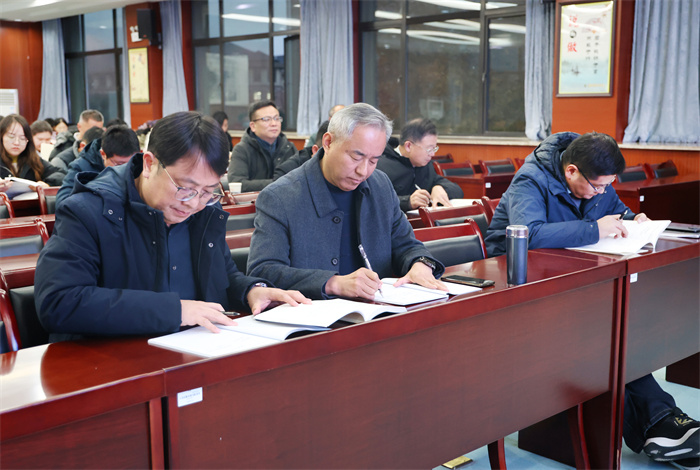 合肥七中召开2024年度第四季度全体党员大会(图6) 合肥七中召开2024年度第四季度全体党员大会(图6)