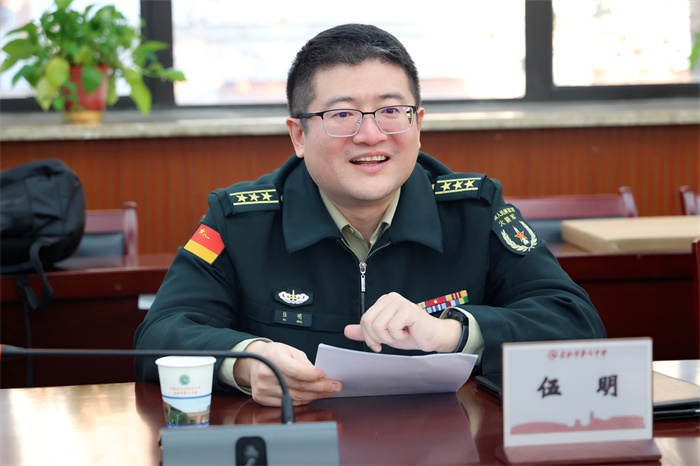 火箭军工程大学优质生源基地授牌仪式在合肥七中举行(图5) 火箭军工程大学优质生源基地授牌仪式在合肥七中举行(图5)