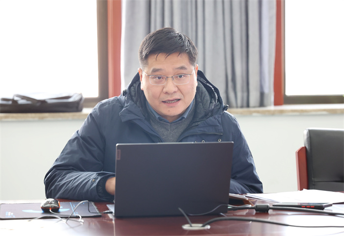 合肥七中召开安全工作会议,全面部署安全工作(图2) 合肥七中召开安全工作会议,全面部署安全工作(图2)