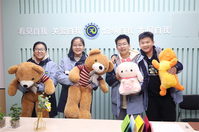 合肥七中开展校园科技文化艺术节之生命教育系列活动(图1)