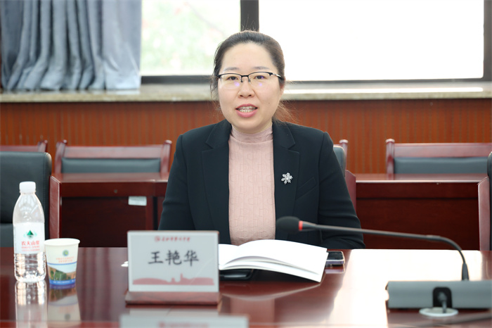 陕西师范大学优质生源基地授牌仪式在合肥七中举行(图3) 陕西师范大学优质生源基地授牌仪式在合肥七中举行(图3)