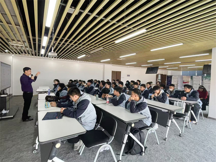 合肥七中高一（4）班开启科技探索研学之旅(图6)