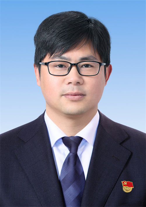 王世朋 教科研处主任.jpg 王世朋 教科研处主任.jpg