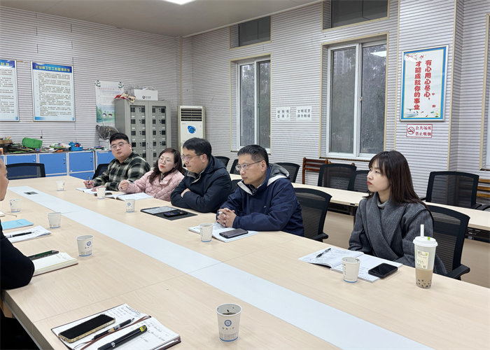 合肥七中与合肥一中举行高二级部管理交流活动(图4) 合肥七中与合肥一中举行高二级部管理交流活动(图4)