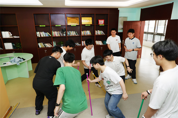 525心理健康日|“一起来解‘鸭’”趣味减压活动欢乐回归(图6)