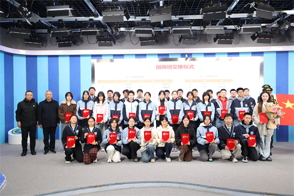 合肥七中举行国旗班交接仪式(图4)