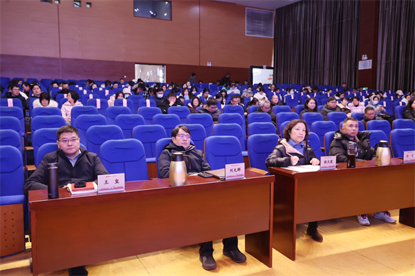 合肥七中召开2025-2026学年度第一学期期末全体教职工大会(图3)