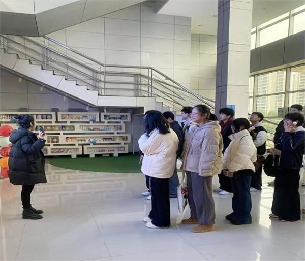 探秘伊利工厂2.jpg 探秘伊利工厂2.jpg