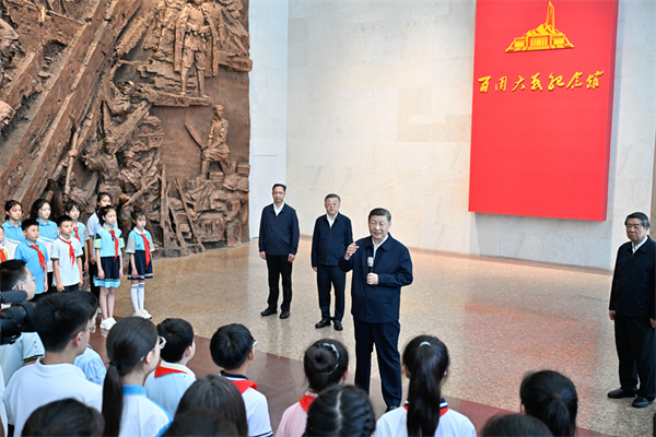 习近平在山西考察时强调 努力在推动资源型经济转型发展上迈出新步伐 奋力谱写三晋大地推进中国式现代化新篇章(图11) 习近平在山西考察时强调 努力在推动资源型经济转型发展上迈出新步伐 奋力谱写三晋大地推进中国式现代化新篇章(图11)
