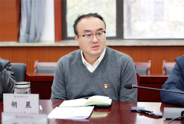 合肥七中召开2025年度党支部书记述职评议会(图5) 合肥七中召开2025年度党支部书记述职评议会(图5)