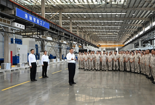 习近平在河南考察时强调 坚定信心推动高质量发展高效能治理 奋力谱写中原大地推进中国式现代化新篇章(图5) 习近平在河南考察时强调 坚定信心推动高质量发展高效能治理 奋力谱写中原大地推进中国式现代化新篇章(图5)
