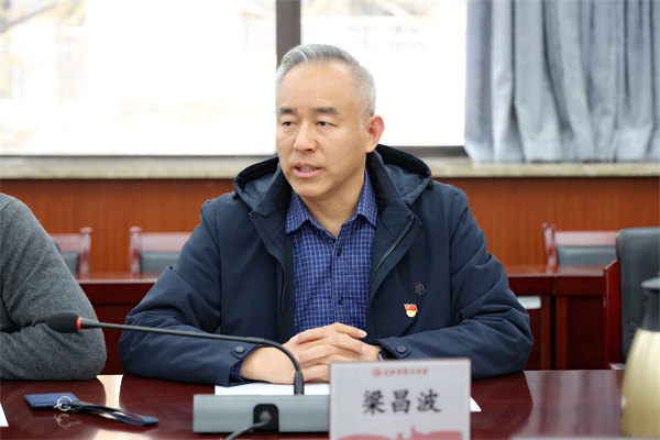 合肥七中召开2025年度党支部书记述职评议会(图4) 合肥七中召开2025年度党支部书记述职评议会(图4)