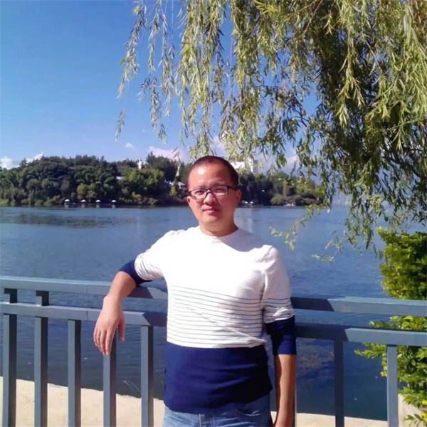 孙涛.jpg 孙涛.jpg