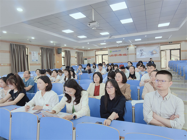 欧洲杯2021买球平台年级开展期中教学检查与学情分析会(图3) 欧洲杯2021买球平台年级开展期中教学检查与学情分析会(图3)